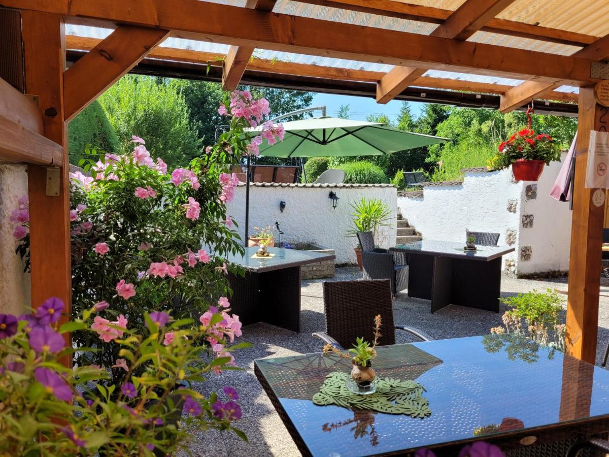 Pension Pfefferdohle Velden am Woerthersee Exterior photo